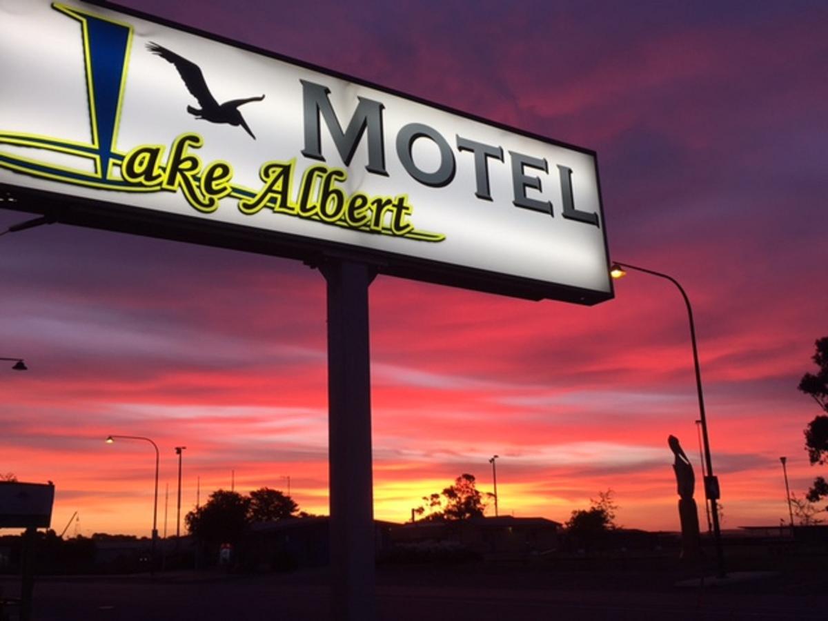 Lake Albert Motel Meningie Dış mekan fotoğraf