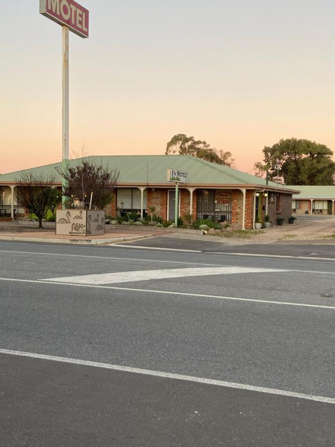 Lake Albert Motel Meningie Dış mekan fotoğraf